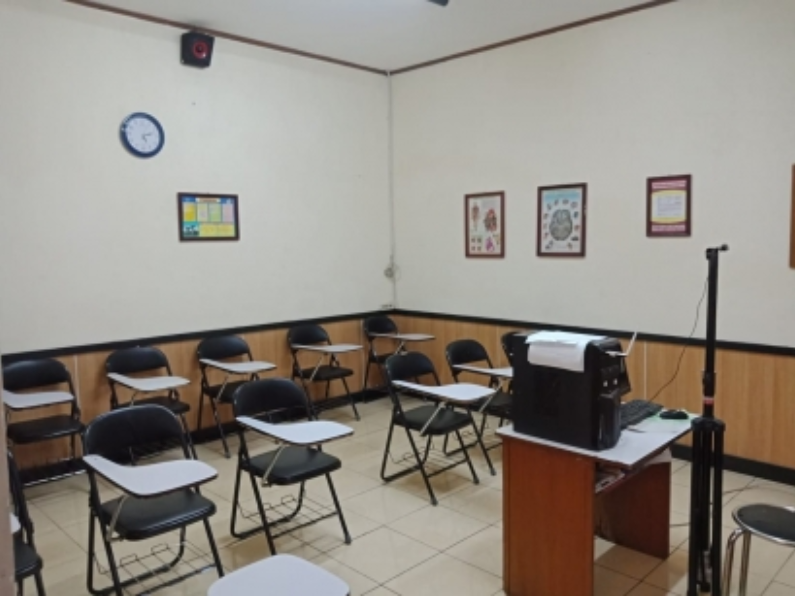 Foto C - Ruang Belajar Mentor TOEFL